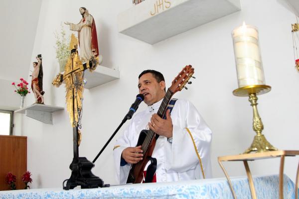 Padre Edielson Oliveira Cunha